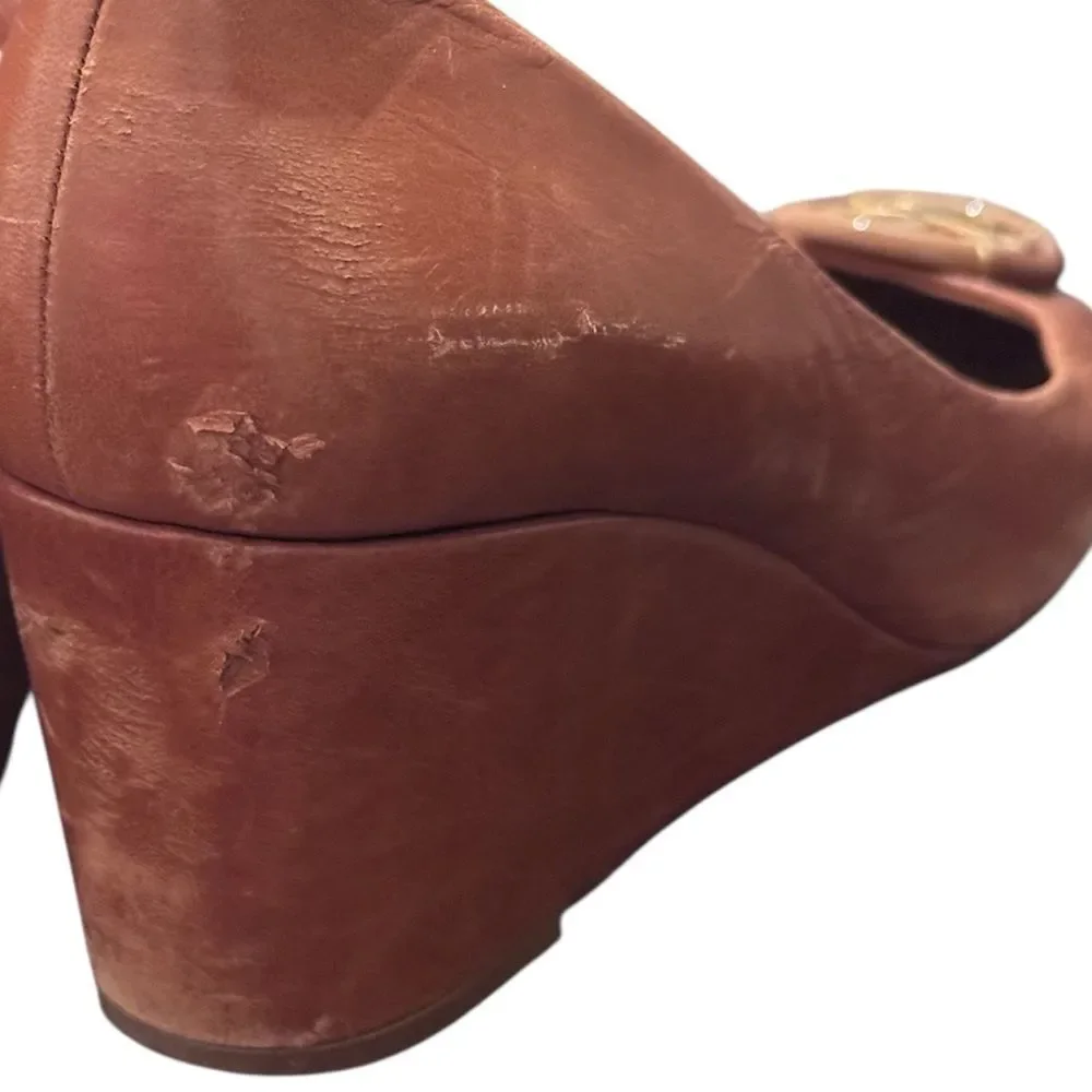 Tory Burch Chelsea Women’s Brown Leather Wedge Pumps